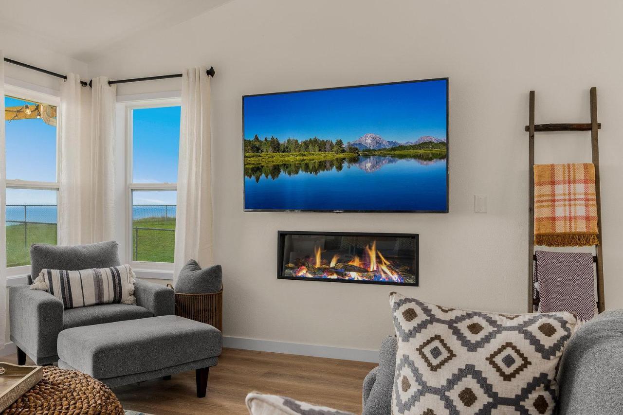 @ Marbella Lane - Wave House, Your Oceanfront Retreat! Оук-Харбор Экстерьер фото
